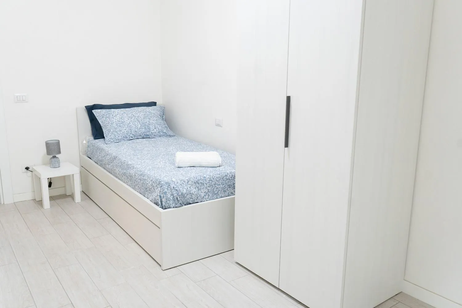 Ce6 - Corso Sempione • Large Apartment Milan