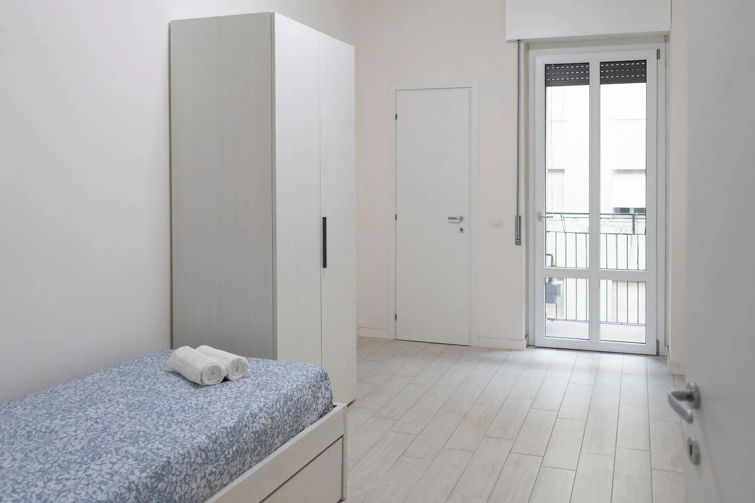 Ce6 - Corso Sempione • Large Apartment Milan Italy