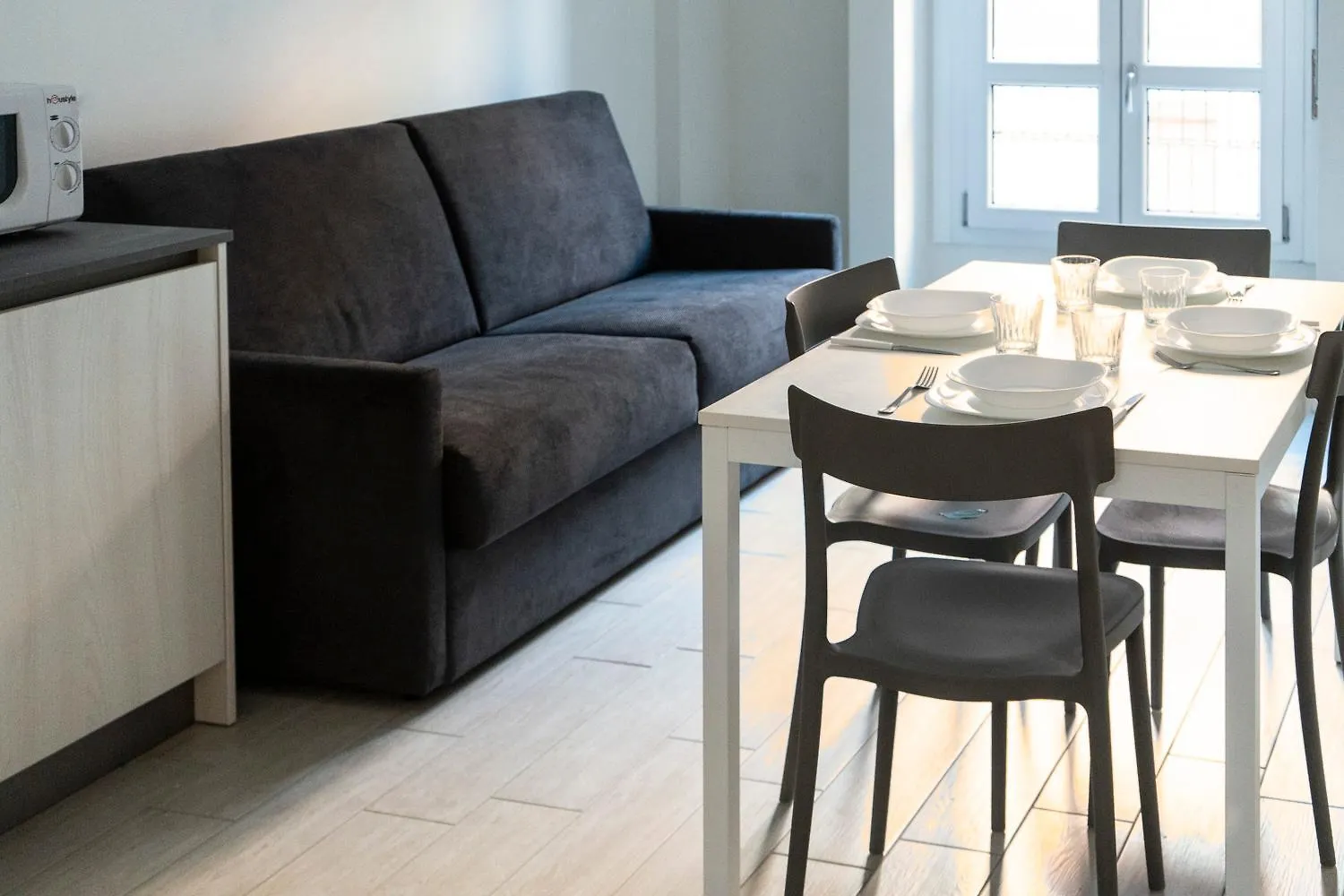 Ce6 - Corso Sempione • Large Apartment Milan 0*,  Italy